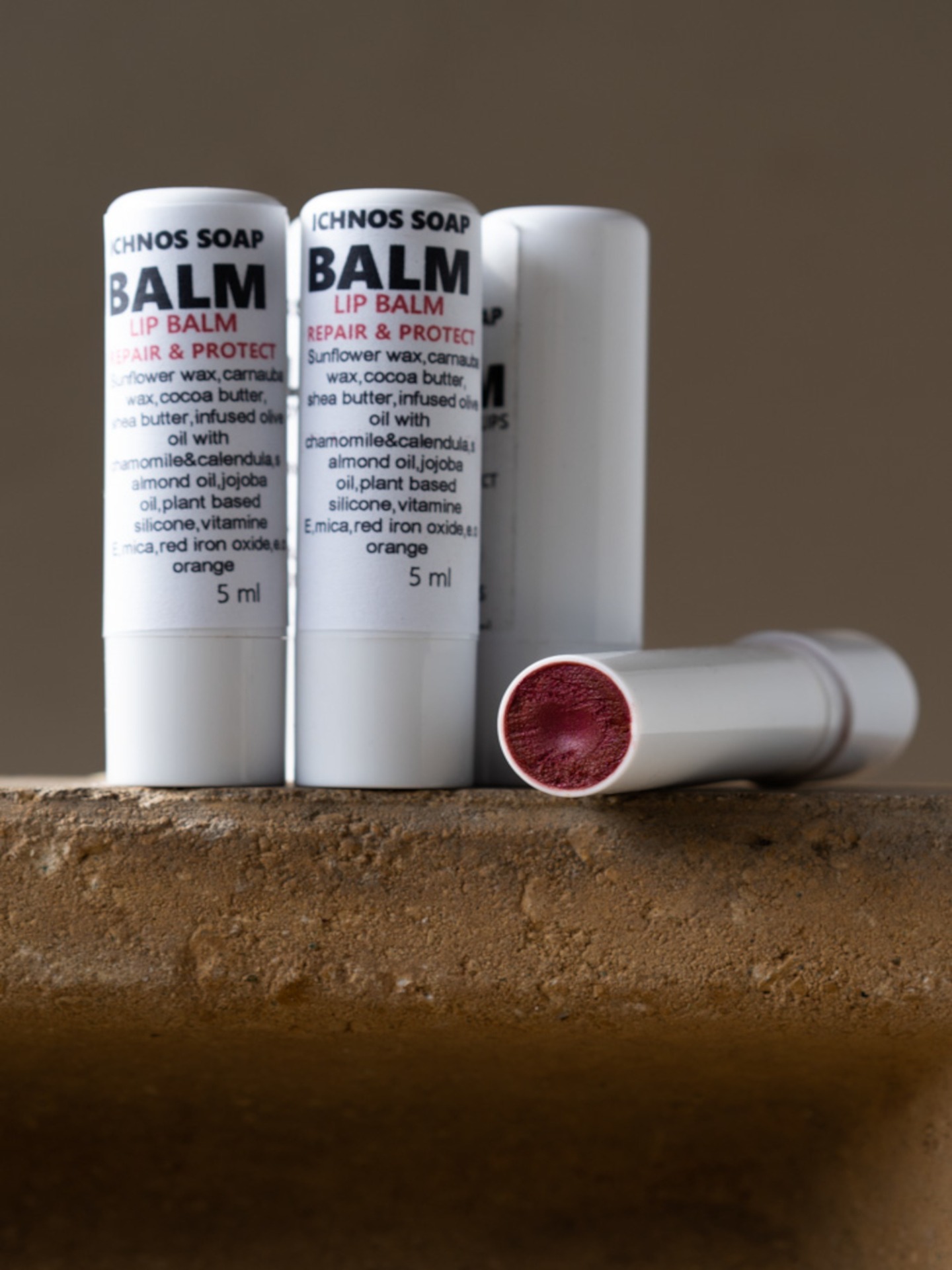 Φυσικό Lip Balm για ξηρά και σκασμένα χείλη με 100% φυσικά συστατικά